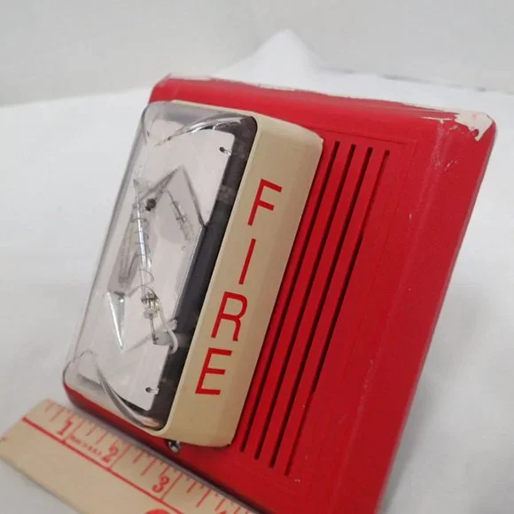 Edwards 757-8A-T Horn Strobe - Picture 2 of 5